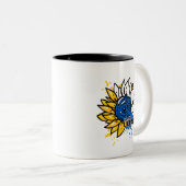 ウクライナと立つ ツートーンマグカップ (正面右)