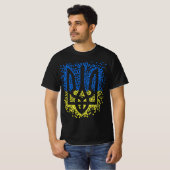 ウクライナのエンブレムtrident tryzub散乱ハート tシャツ (正面フル)