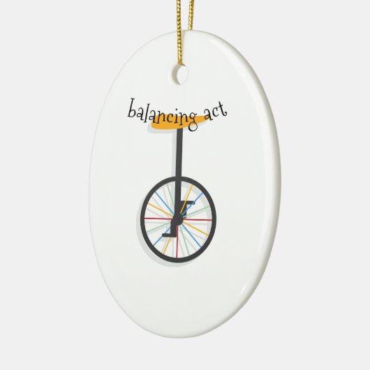 ウクライナのバランスをとる行為 セラミックオーナメント (左)