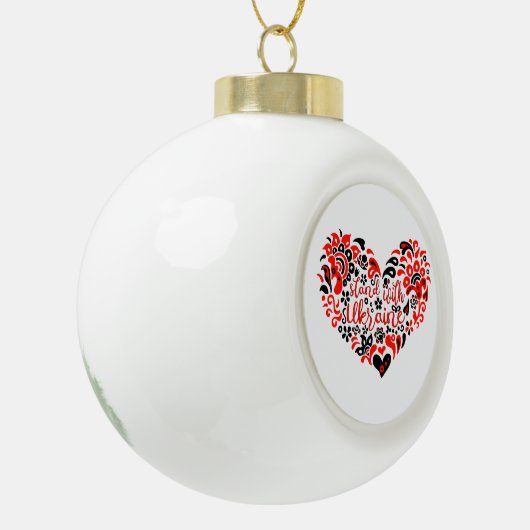 ウクライナのレタリングとハート セラミックボールオーナメント (左)