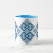 ウクライナの刺繍の青のvyshyvanka マグカップ (中央)