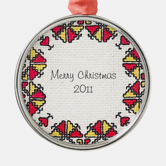 ウクライナの刺繍 メタルオーナメント (正面)