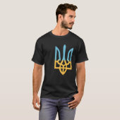 ウクライナの国のシンボルTrident I Stand With Ukr Tシャツ (正面フル)