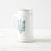 ウクライナの国章トリデントtryzub民族的な ビールジョッキ (正面左)