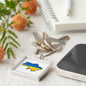 ウクライナの地図。ウクライナ国旗。ウクライナ キーホルダー (側面)