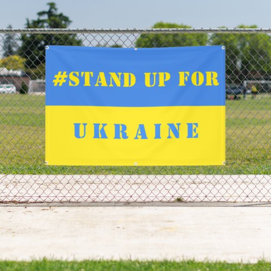 ウクライナの旗のサポートのために立つ 横断幕 (インサイチュ)