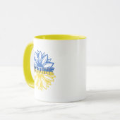 ウクライナの碑文を持つ青と黄色のひまわり マグカップ (正面左)