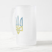 ウクライナの色のウクライナ産トリデントテクスチャード国旗 フロストグラスビールジョッキ (正面左)