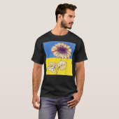 ウクライナを支持するウクライナ国旗を掲げる Tシャツ (正面フル)