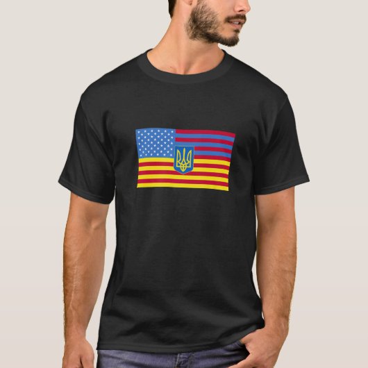 ウクライナアメリカ国旗ウクライナアメリカ合衆国ウクレイン Tシャツ (正面)