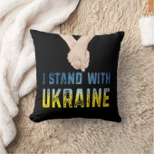 ウクライナシャツ支持ウクライナ国旗を掲げる クッション (ブランケット)