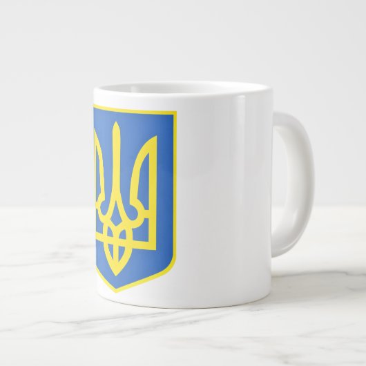 ウクライナマグウクライナコートオブアームズを支持 ジャンボコーヒーマグカップ (正面右)