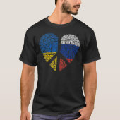 ウクライナロシアの平和ハートワードクラウド Tシャツ (正面)