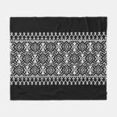 ウクライナヴィシュヴァンカ：民族オーナメント融合 フリースブランケット (正面(横))