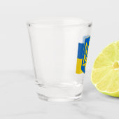 ウクライナ国旗とウクライナの愛国者/スポーツ ショットグラス (左)