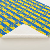 ウクライナ国旗と愛国心シェルパ毛布 シェルパブランケット (3/4)