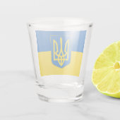 ウクライナ国旗と愛国的なショットグラス ショットグラス (裏面)