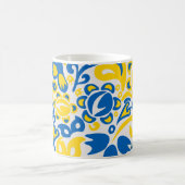 ウクライナ国旗の色を持つ民俗模様 モーフィングマグカップ (中央)