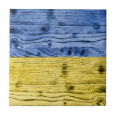 ウクライナ国旗の黄色い青い木のテクスチャパターン タイル (正面)