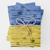 ウクライナ国旗の黄色い青い木のテクスチャパターン ラッピングペーパーシート (インサイチュ)