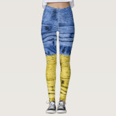 ウクライナ国旗の黄色い青い木のテクスチャパターン レギンス (正面)