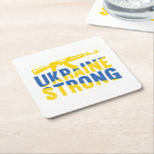 ウクライナ対ウクライナの強い支持 スクエアペーパーコースター (アングル)