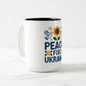ウクライナ平和ピクセルフォーク芸術 ツートーンマグカップ (正面左)