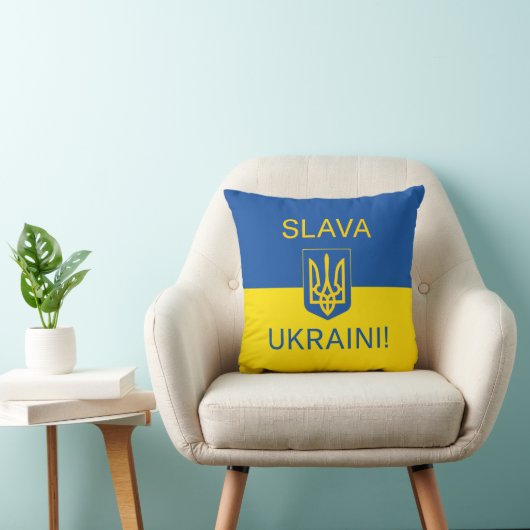 ウクライナ戦争の象徴パトリ クッション (椅子)