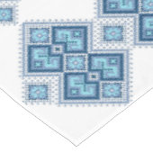 ウクライナ模様のクロスステッチ テーブルクロス (アングル)