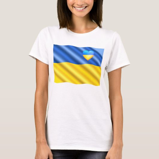 ウクライナTシャツのウクライナ国旗のハートをサポート Tシャツ (正面)