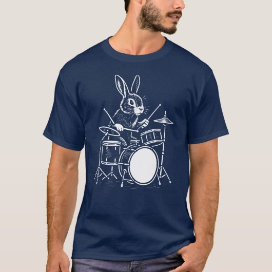 ウサギがドラムを演奏する面白いデザイン Tシャツ (正面)
