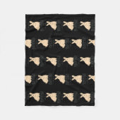 ウサギが大好きな女の子 フリースブランケット (正面)