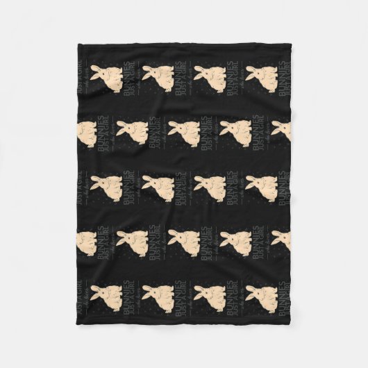 ウサギが大好きな女の子 フリースブランケット (正面)