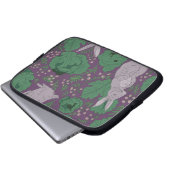 ウサギとキャベージュパープルエレクトロニクスバッグ ラップトップスリーブ (正面下部)