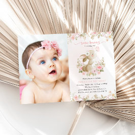 ウサギとチョウチョとピンクの花の1歳の誕生日 招待状