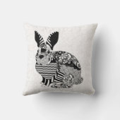 ウサギとホワイトダマスク クッション (裏面)