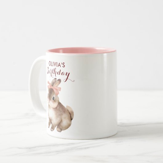 ウサギのピンクの弓のカスタムネームギフト ツートーンマグカップ (正面左)