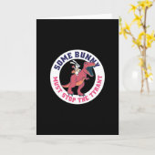 ウサギの勇者、悪の支配者を止めろ - イースター カード (黄色い花)