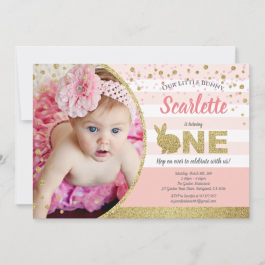 ウサギの女の子 1歳の誕生日写真招待 ピンク ゴールド 招待状 (正面)