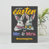 ウサギの新婚夫婦の初めてのイースター 招待状 (スタンド正面)