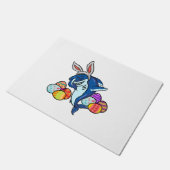 ウサギの耳を持つイースターシャークのたわむれ ドアマット (アングル)