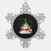 ウサギの贈り物 |メリークリスマスうさぎ素敵な贈り物 スノーフレークピューターオーナメント (正面)