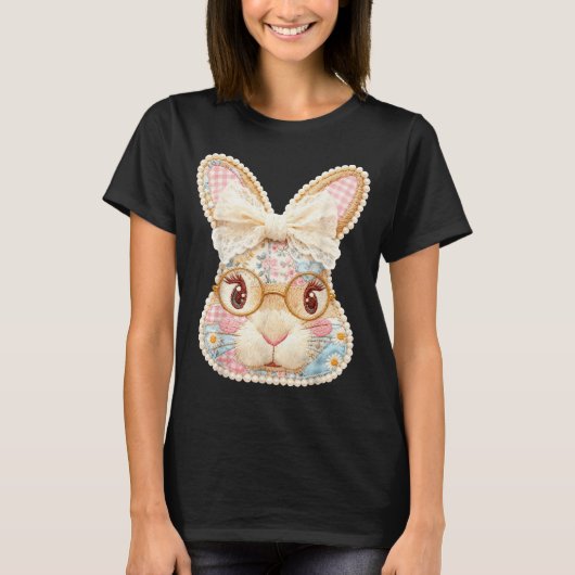 ウサギの顔のメガネの花柄パッチワークのウサギ Tシャツ (正面)