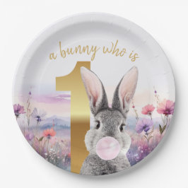 ウサギの1歳の誕生日 ピンクのガムを吹く ペーパープレート