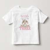 ウサギは3歳の上のイースターお誕生日おめでとう トドラーTシャツ (正面)
