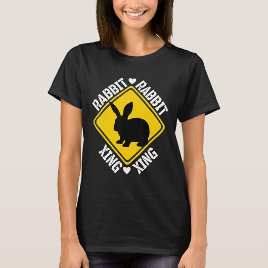 ウサギ好きが通るよ標識 Tシャツ (正面)