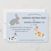 ウサギ子供の誕生日パーティーまたはイースターライトブルー 招待状 (正面)