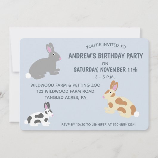 ウサギ子供の誕生日パーティーまたはイースターライトブルー 招待状 (正面)