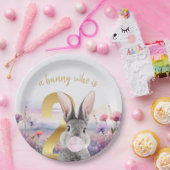ウサギ第2誕生日吹のピンクバブルガム ペーパープレート (パーティー)