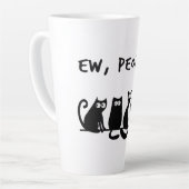 ウザい人 笑える 黒猫 カフェラテマグ (左アングル)
